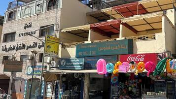 Overnatningsstedets facade