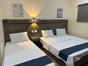 Tremannsrom – basic, 1 soverom, terrasse, fjellutsikt | Safe på rommet, individuelt innredet og skrivebord