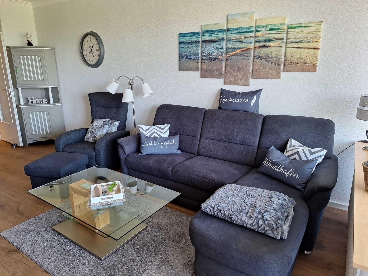 TV, table tennis, stereo