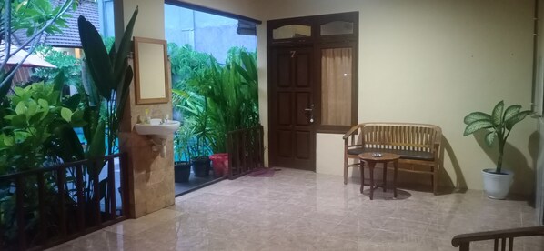 شرفة/رواق