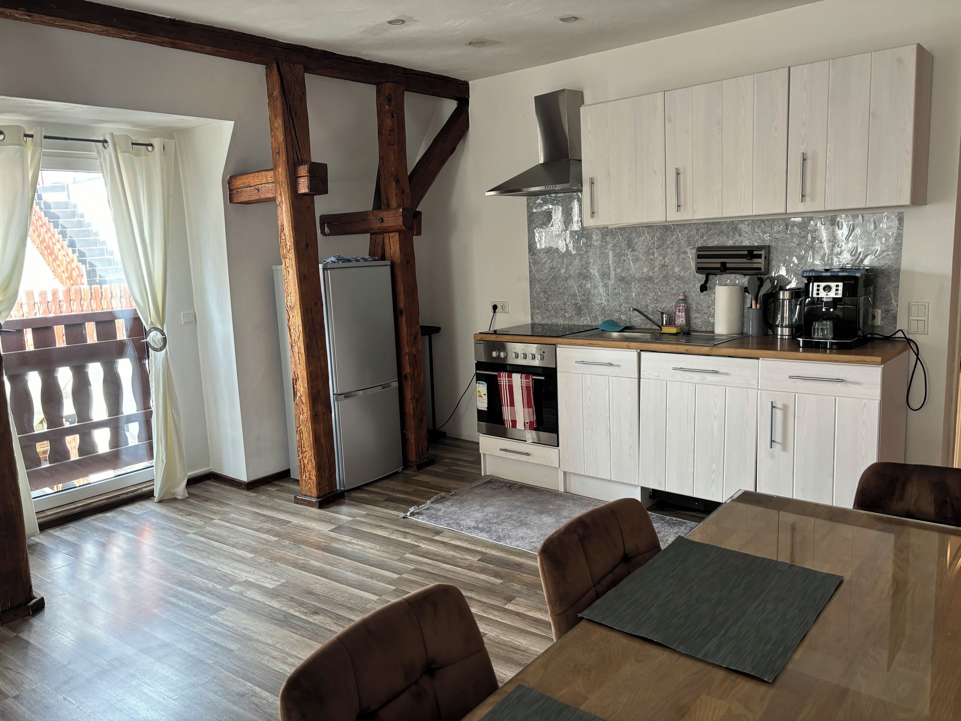 Kühlschrank, Ofen, Herdplatte, Geschirrspüler