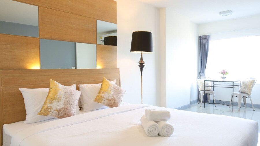 The Greenery Central Suites