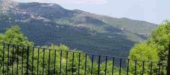 Apartment in detached house in Pieve, surrounded by nature and in a quiet location.