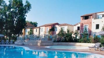 Piscina externa