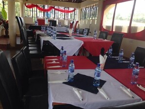 Breakfast, lunch, dinner served; local and international cuisine - Classic Villa Resort (Kikuyu)