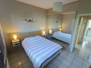 4 chambres, fer et planche à repasser, Wi-Fi gratuit