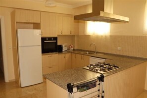 Villa - 5 sovrum | Eget pentry | Stort kylskåp, mikrovågsugn, ugn och spishäll