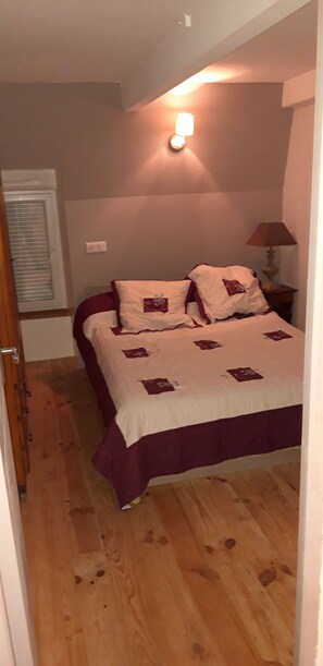 4 slaapkamers, reisbedje, wifi