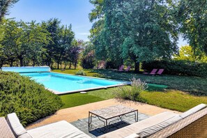 Piscine extérieure, piscine chauffée