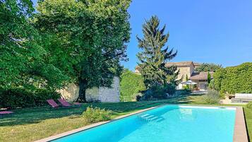 Piscine extérieure, piscine chauffée