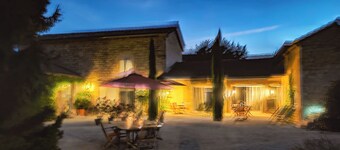 L'Envolée Sauvage, a charming property, design comfort, in natural surroundings.