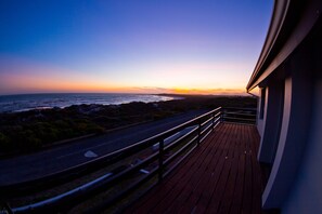 Panoramic House, 5 Bedrooms, Non Smoking, Beach View | Balcony view - Storkereden (Pearly Beach)