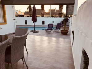 Outdoor dining - magnificent villa with private pool and 2 min walk from the sea !!! (El Verger)