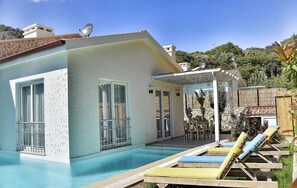 Pool - Villa Daisy 2 by Villamnet (Fethiye)