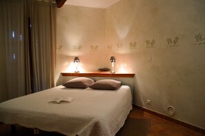 1 camera, ferro/asse da stiro, culla da viaggio, Wi-Fi gratuito