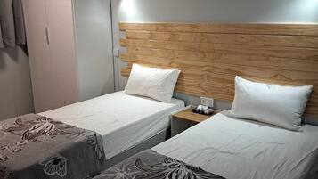 1 slaapkamer, een strijkplank/strijkijzer, wifi, beddengoed