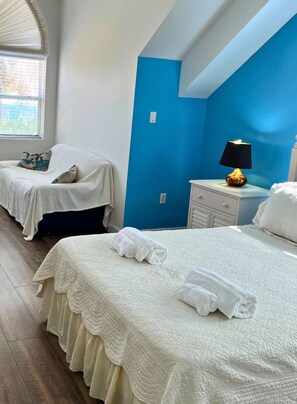 1 bedroom, iron/ironing board, WiFi, bed sheets