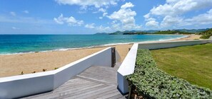 Vue sur la plage ou l’océan