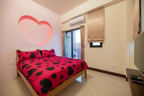 標準雙人房 (301) | 書桌、遮光布/窗簾、免費無線上網、床單