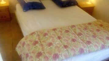 4 chambres, fer et planche Ă repasser, Wi-Fi gratuit