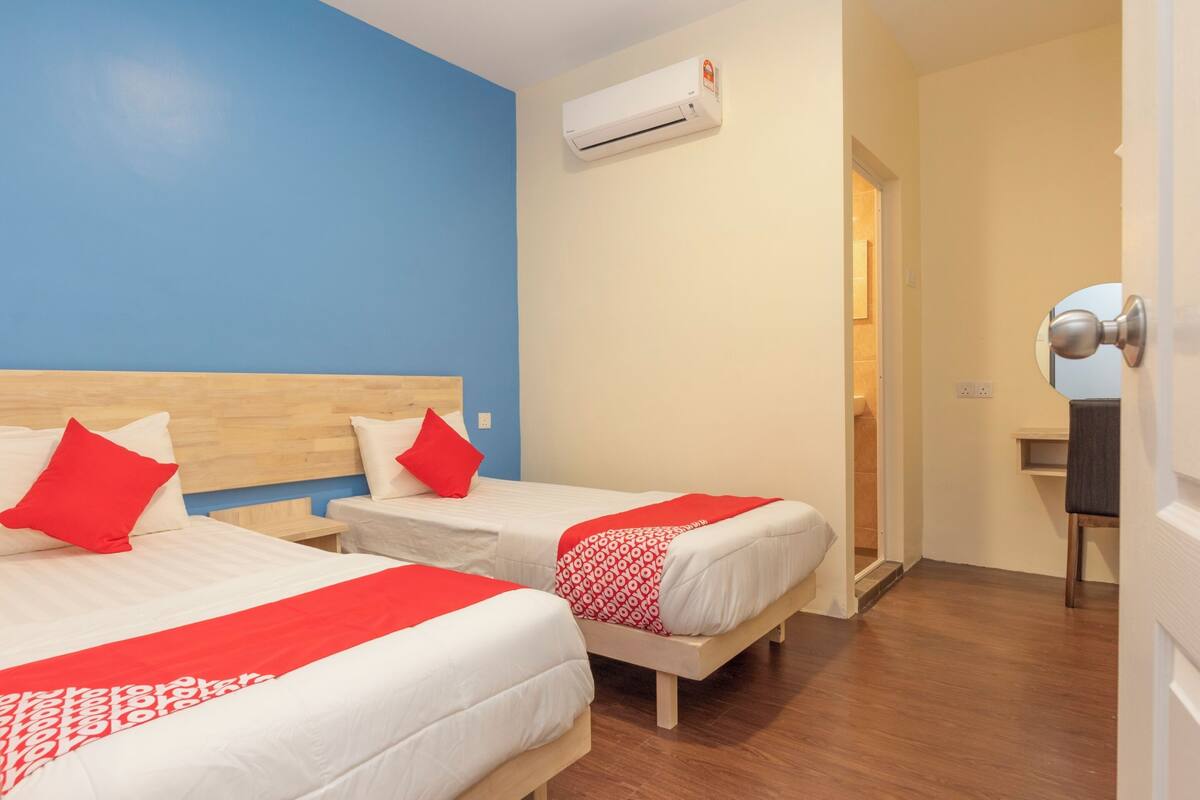 Desk, WiFi (free), bed sheets