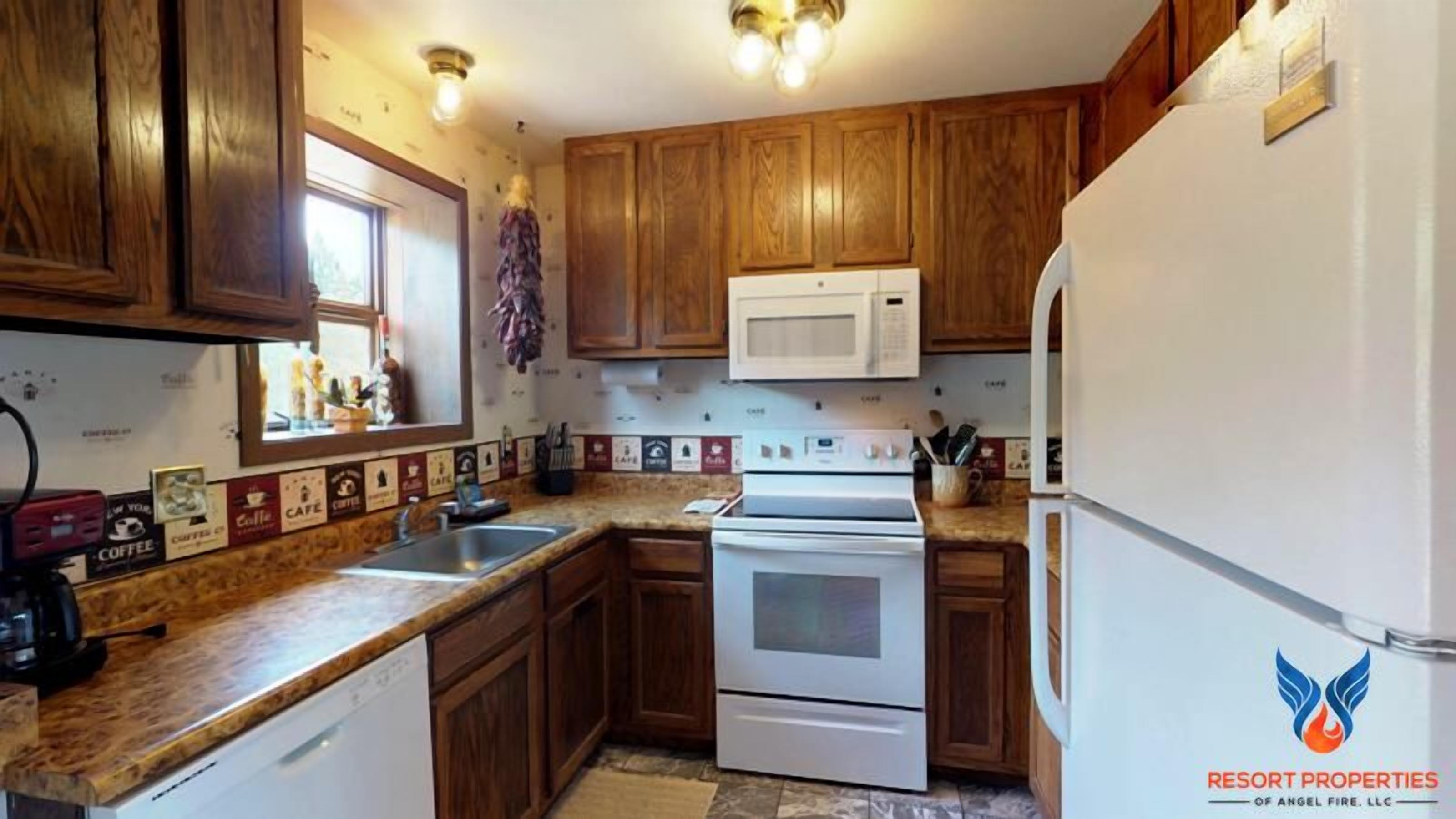 冰箱、微波炉、烤箱、炉灶