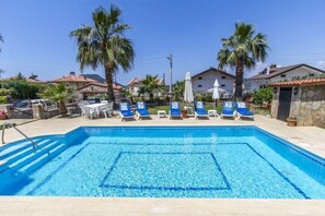 Piscina a l'aire lliure