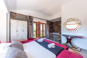 Huvila, 3 makuuhuonetta | 3 makuuhuonetta, työpöytä, silitysrauta/-lauta, ilmainen Wi-Fi