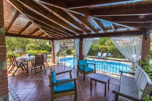 Terrace/patio - Villa Daisy by Villamnet (Fethiye)