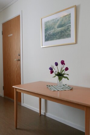 4 人部屋 専用バスルーム | WiFi (無料)、ベッドシーツ