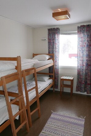 Quadruple Room, Private Bathroom | Free WiFi, bed sheets