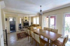 Vil·la | Zona de menjador de l'habitació