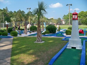 Property grounds - Golf Course Condo with Pools & Family Fun! (New Bern)
