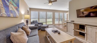 Condo juste sur le terrain de golf! 