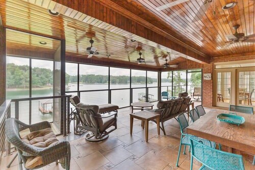 Summer's Way 9 Bedroom Family Getaway