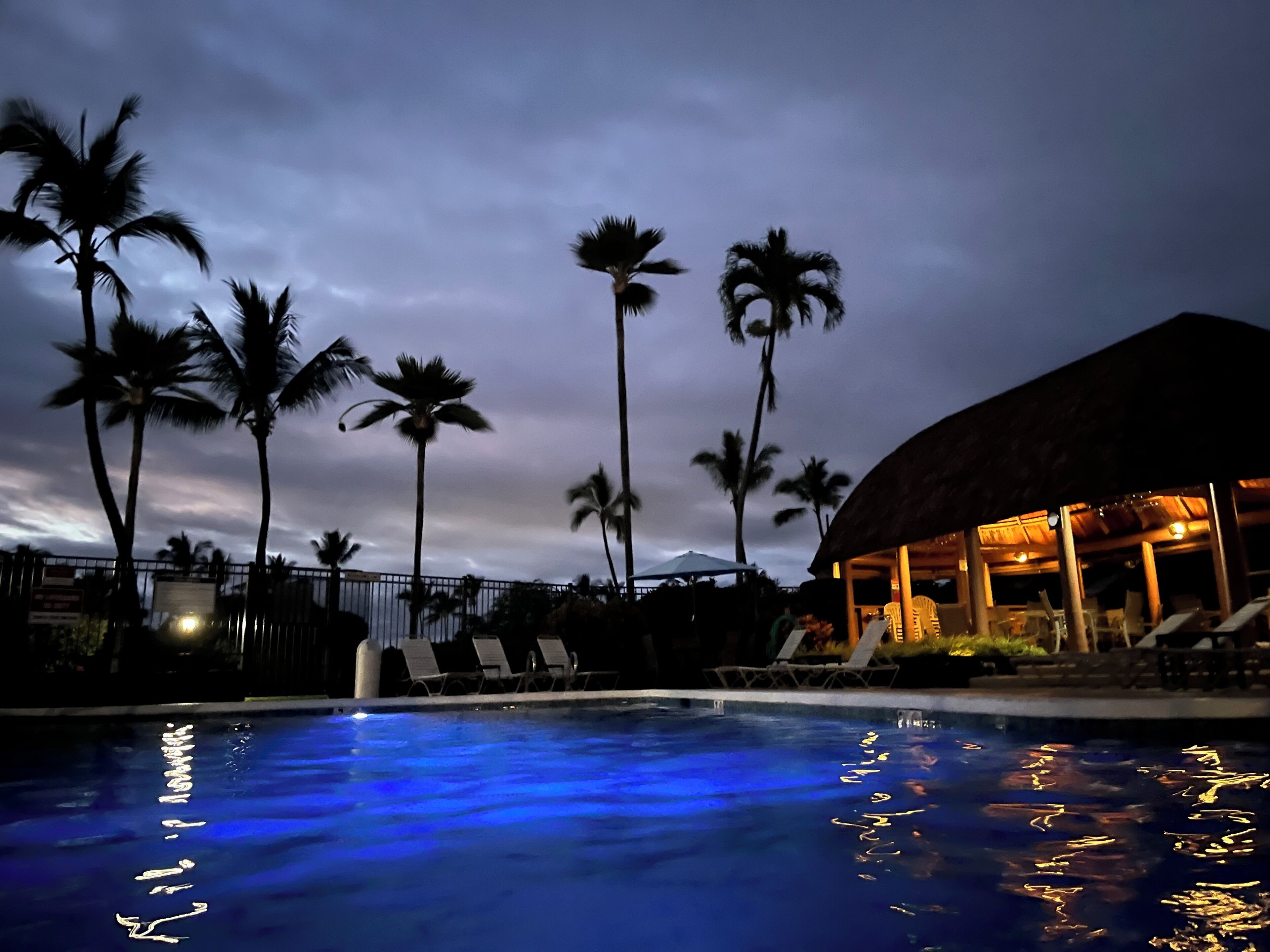 Relax & Enjoy the Warmth of Hawaii in a 2 BR/2 BA Condo