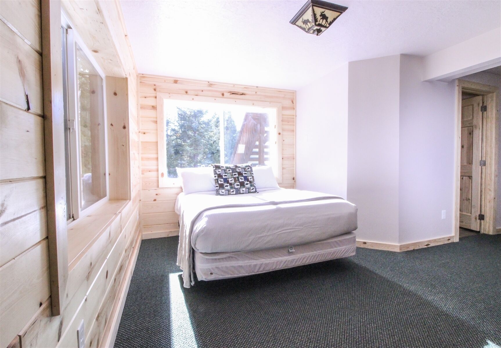 5 bedrooms, free WiFi, bed sheets