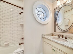 Towels - 10 East Wind ~ Top of the Line, Luxury Ocean Front 4BR Home with Private Pool! (Hilton Head Island)
