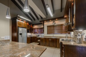 奢華別墅, 4 間臥室 | 私人廚房 | 雪櫃、焗爐、爐具、咖啡機/沖茶器