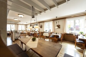 Restaurant - Hotel Gasthof Krone (Niederstetten)