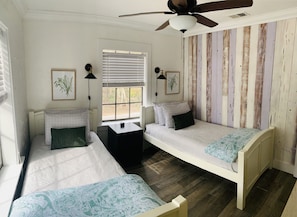 3 dormitorios, tabla de planchar con plancha, wifi gratis y ropa de cama