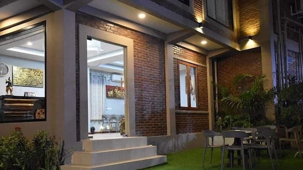 Pintu masuk hartanah