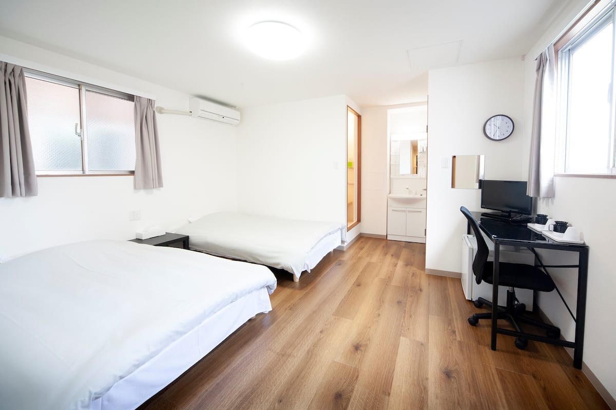 1 bedroom, desk, laptop workspace, blackout drapes