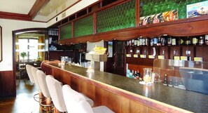 بار (في المنشاة)