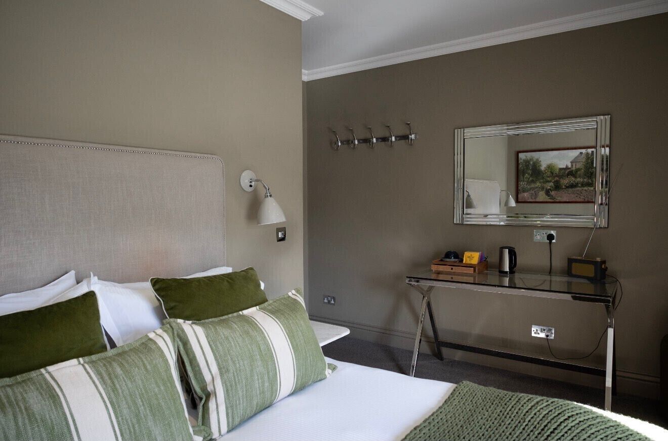 Superior Double Room, Ensuite | Premium bedding, desk, laptop workspace, blackout curtains