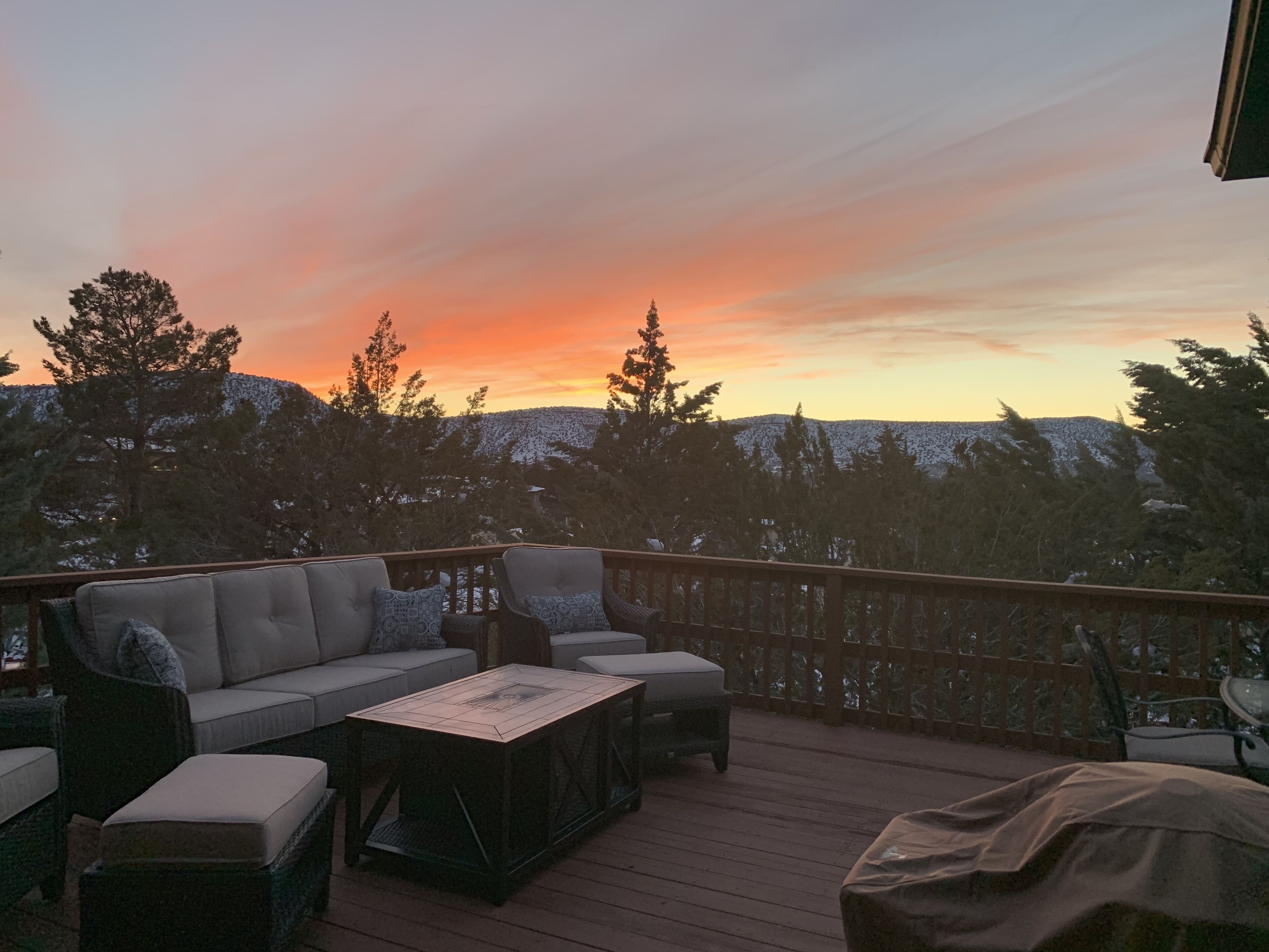 Beautifully remodeled townhome with scenic views and golf, swimming & hiking