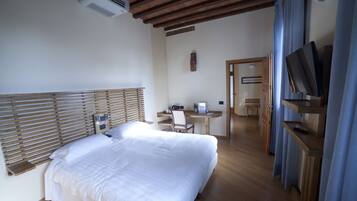 Phòng đôi hoặc 2 giường đơn Deluxe
