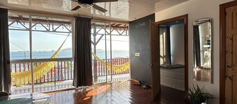 Top loft with ocean view at La Mimosa de Taboga. A quiet and peaceful home.