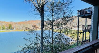 4B Condo Walking Distance to Tubing! Sleeps 10!