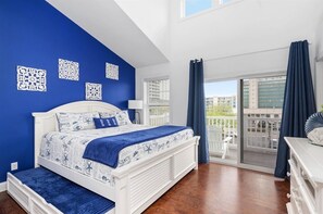 3 bedrooms, desk, iron/ironing board, free WiFi